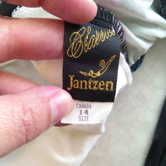 SWIMSUIT - Picture 5 of 7